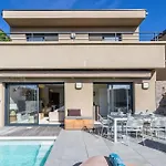 Oia - Avec Piscine Privee *